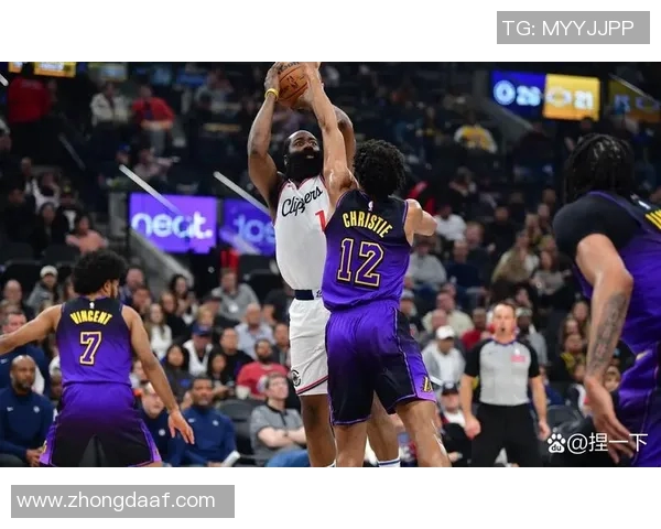 2019年NBA直播回顾魔术对阵雷霆精彩瞬间与赛后分析