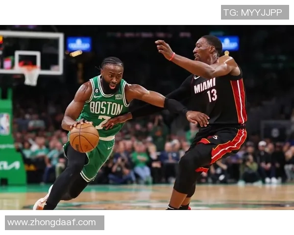 2020年9月28日热火与凯尔特人激战正酣精彩瞬间回顾与分析