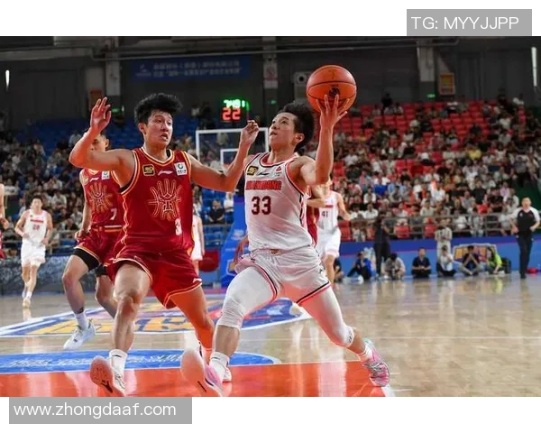 CBA夏季联赛精彩对决辽宁队对阵青岛队全场回顾与精彩瞬间分析