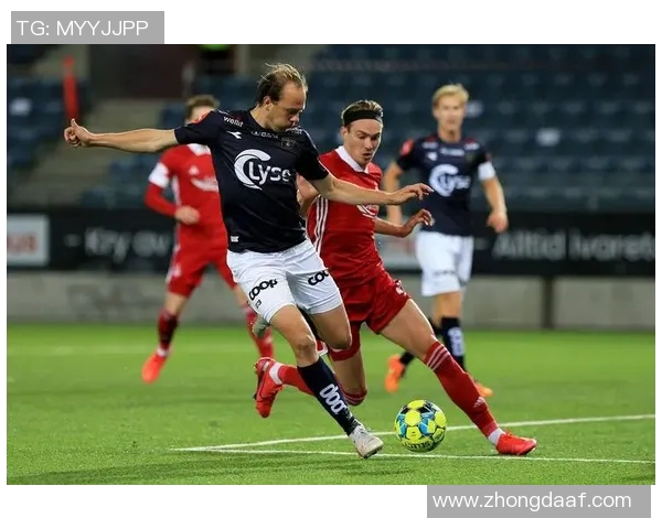 W伦堡与索契的较量揭示了足球战术的深度与魅力